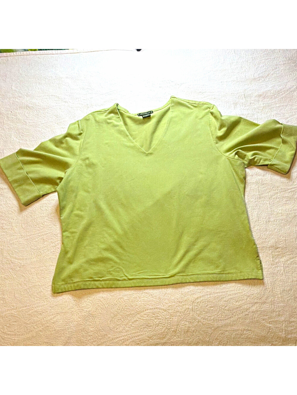 Eddie Bauer Women’s Green V-Neck Short Sleeve Knit Pullover Top Solid XL